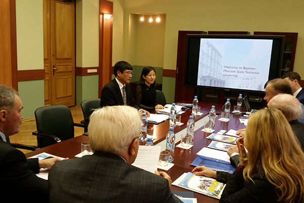 说明: H:\5.12\1\1双方代表会谈.jpg